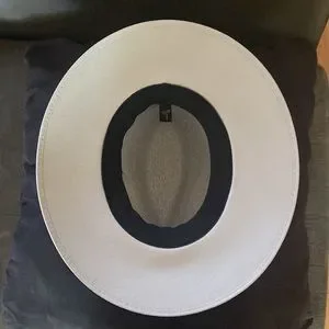 Artisanal | Accessories | Nwothand Painted Artisanal Hat0  display picture 3